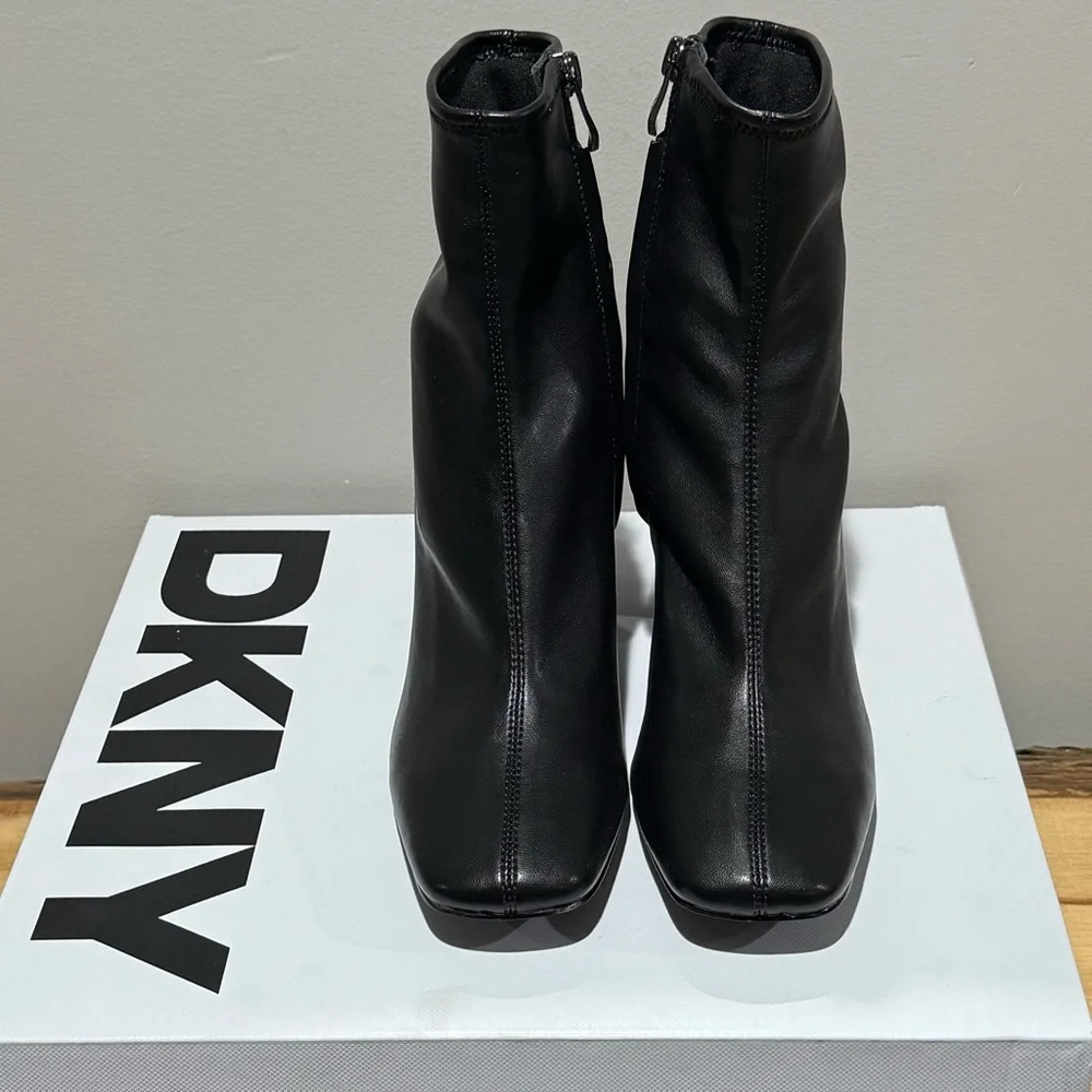 Dkny simply chic